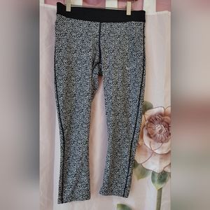 Nike Dri- Fit Cropped Leggings Black & White Speck